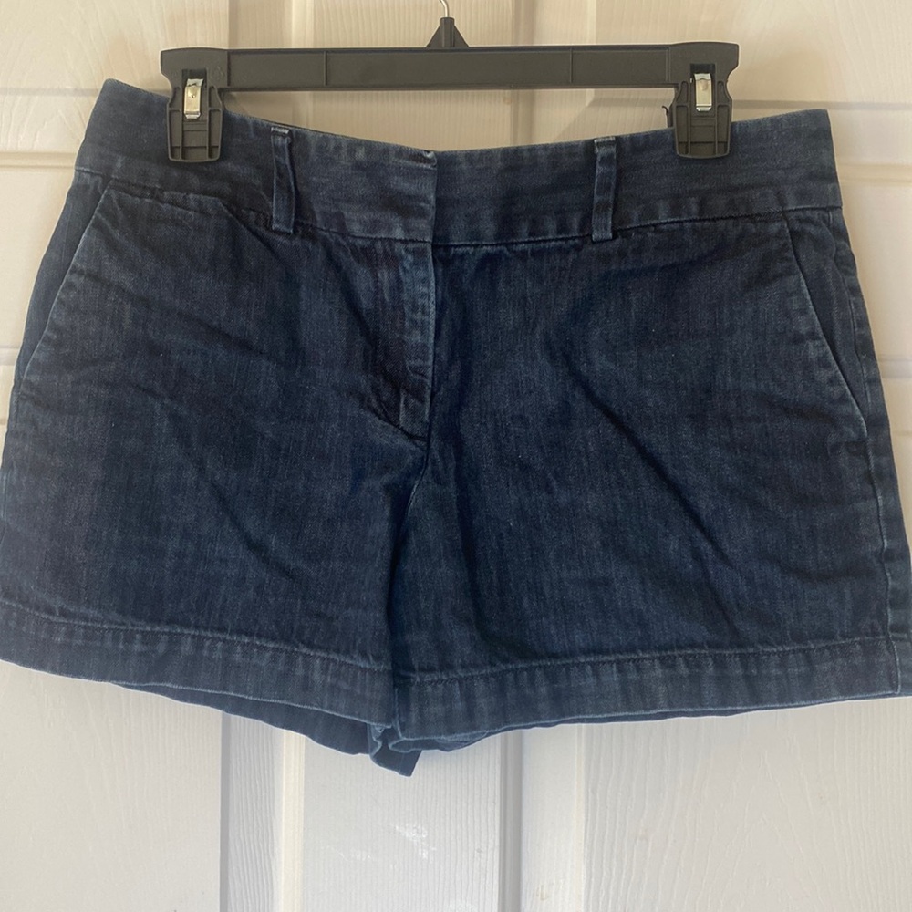 Loft shorts size 6 front pockets